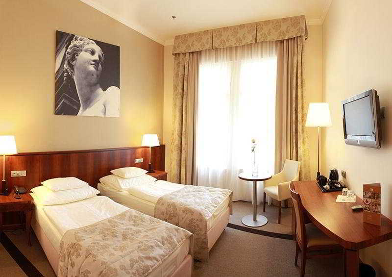Hotel Maestro By Adrez Praga Quarto foto